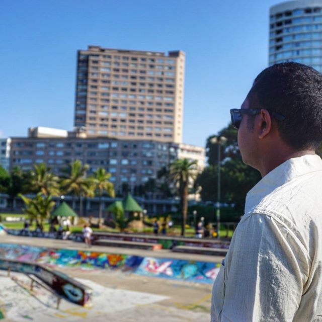 I love the beach but I'm a city girl at heart- that's why I ended up loving Durban! Hot weather, lovely beaches and amazing Indian food- ideal!
🙋 let me know: do you prefer beaches, cities or both? 💙🌞🌇
.
.
.
.
.
#streetpic #instastreet #streetchic #streetcollectors 
#durban #durbanvibes #durbanism #meetsouthafrica #thisissouthafrica #beach #visitsouthafrica #beachvibes
#wowsouthafrica #southafricaza
#beachlife #beachlover #travel #beachfront #suitcasetravels #intravelist #travelinspiration #viewfromhere #lppathfinders #letsgoeverywhere #travelpics #wetravelforever #travelgram #bestplaces_togo #openmyworld 
#athomeintheworld