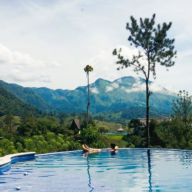 2017 Year in Review: October!
October was a month of long bus journeys and cross-continental flights... but we still found some time to chill... especially in this infinite pool in Semuc Champey!
.
.
.
#semucchampey #guatemala #guategram #visitguatemala #perhapsyouneedalittleguatemala #guatelinda #guate #instaguate #worldingram #places_wow #travellingthroughtheworld #youmustsee #stayandwander #thediscoverer #lifewelltraveled #globetrotter #sheadventures #traveldeeper #areyouawake #lovelovetravels #travelmemory #worlderlust #lifewelltraveled #travelersnotebook #athomeintheworld #wearetravelgirls #girlsgoneglobal #sheisnotlost #shetravels #wanderess 2017 Year in Review: October!
October was a month of long bus journeys and cross-continental flights... but we still found some time to chill... especially in this infinite pool in Semuc Champey!
.
.
.
#semucchampey #guatemala #guategram #visitguatemala #perhapsyouneedalittleguatemala #guatelinda #guate #instaguate #worldingram #places_wow #travellingthroughtheworld #youmustsee #stayandwander #thediscoverer #lifewelltraveled #globetrotter #sheadventures #traveldeeper #areyouawake #lovelovetravels #travelmemory #worlderlust #lifewelltraveled #travelersnotebook #athomeintheworld #wearetravelgirls #girlsgoneglobal #sheisnotlost #shetravels #wanderess
